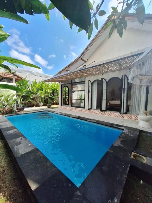 3 Beds With Pool, Butler & Parking M5 Apartemen *
