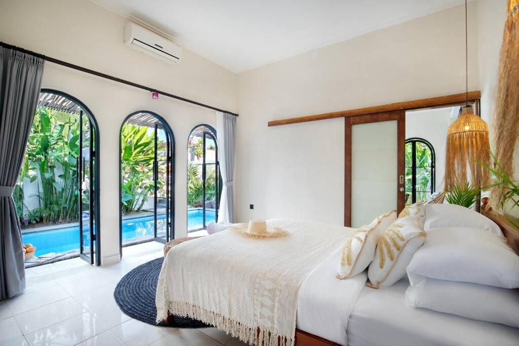 Apartemen 3 Beds With Pool, Butler & Parking M5