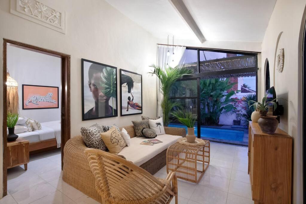 3 Beds With Pool, Butler & Parking M5