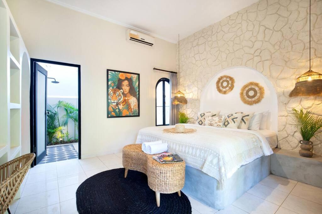 3 Beds With Pool, Butler & Parking M5 Seminyak (Bali)