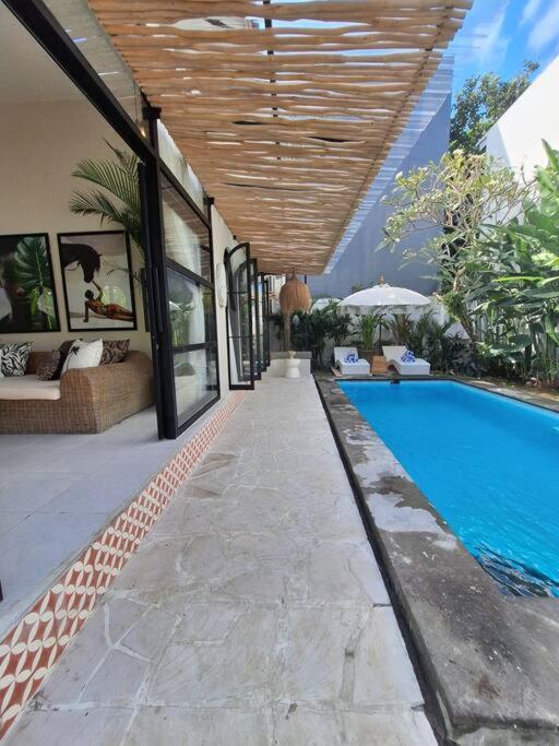 3 Beds With Pool, Butler & Parking M5 Apartemen *
