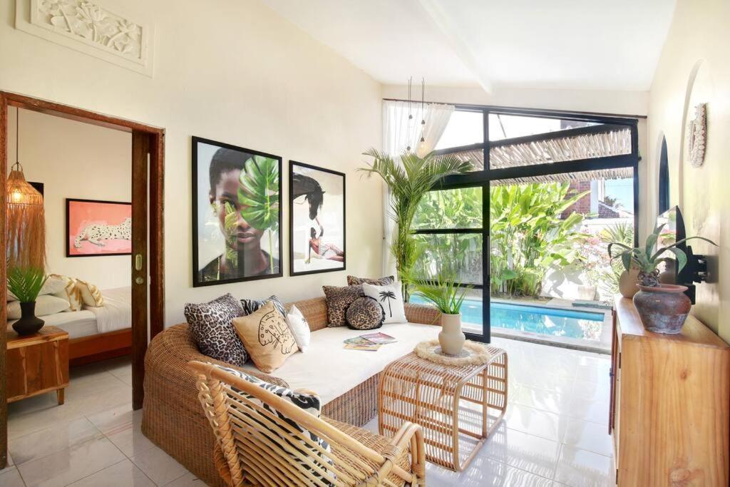 Apartemen 3 Beds With Pool, Butler & Parking M5 *