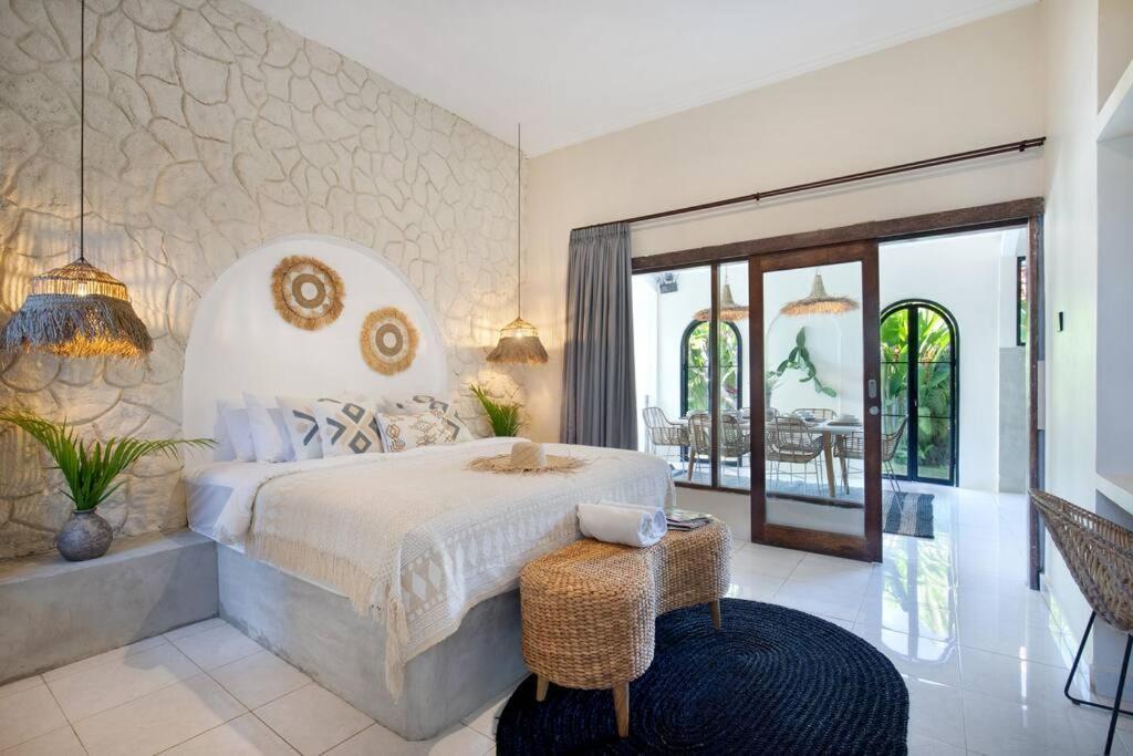 3 Beds With Pool, Butler & Parking M5 Apartemen *