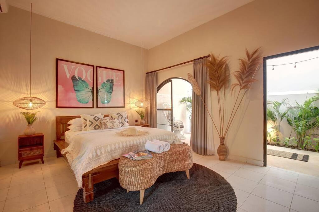 Apartemen 3 Beds With Pool, Butler & Parking M5 *
