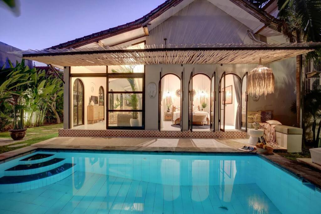 3 Beds With Pool, Butler & Parking M5 Seminyak (Bali)