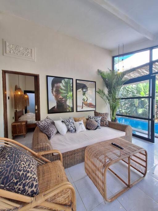 Apartemen 3 Beds With Pool, Butler & Parking M5 *