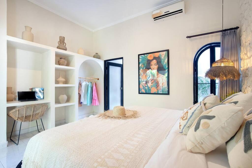 3 Beds With Pool, Butler & Parking M5 Apartemen *