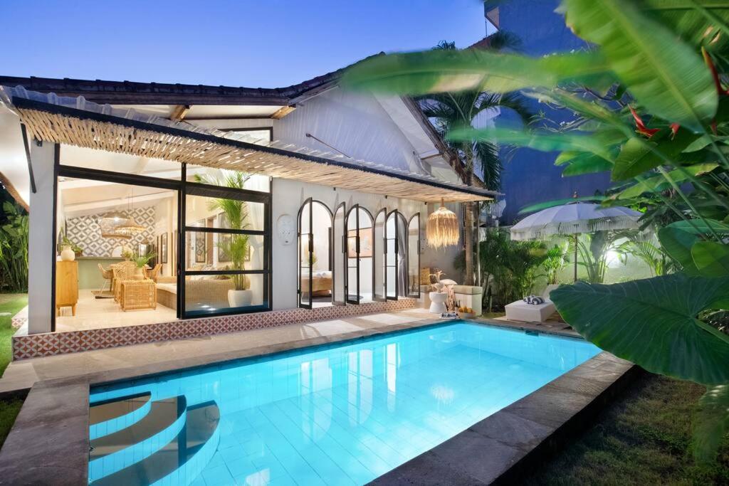 3 Beds With Pool, Butler & Parking M5 Apartemen Seminyak (Bali)